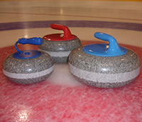 Suomalaisia curlingkivi� Kurun harmaasta graniitista