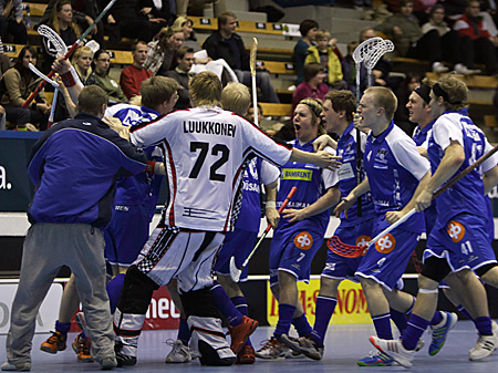 oilers-nst.jpg